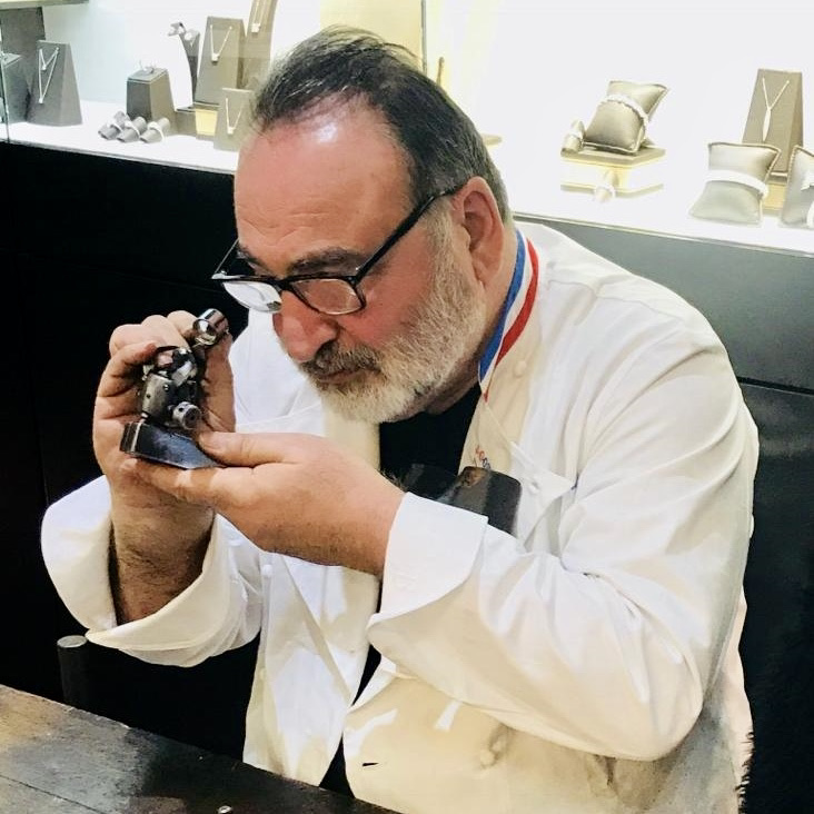 Retaille de diamant à Paris par un Meilleur Ouvrier de France